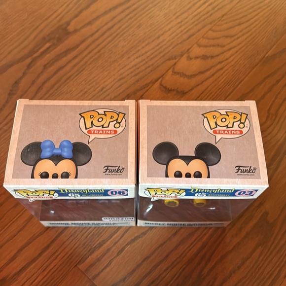 Mickey and Minnie funko pop bundle - Picture 2 of 6